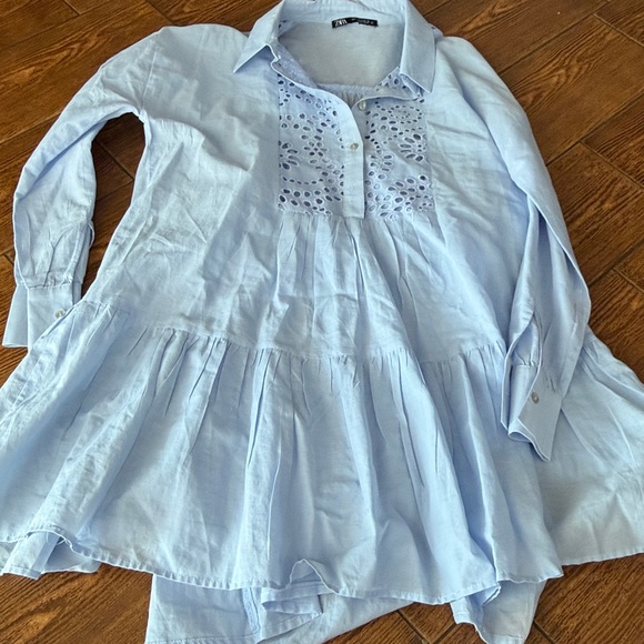 Zara Blue Eyelet Embroidered Mini Shirt Dress Long‎ Sleeve Womens Medium - Picture 2 of 6